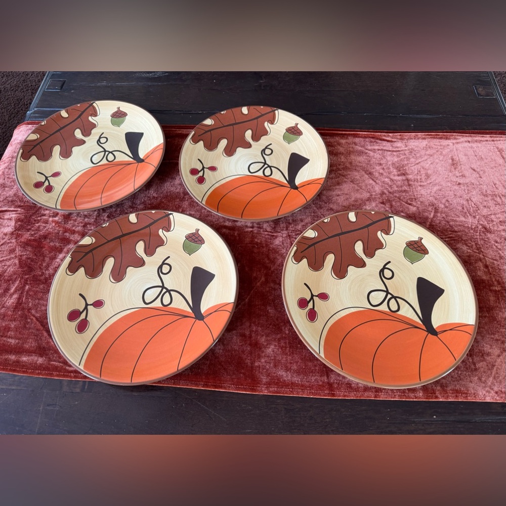 Tag Brand Set of 4 Autumn Dinner Plates 🍂
